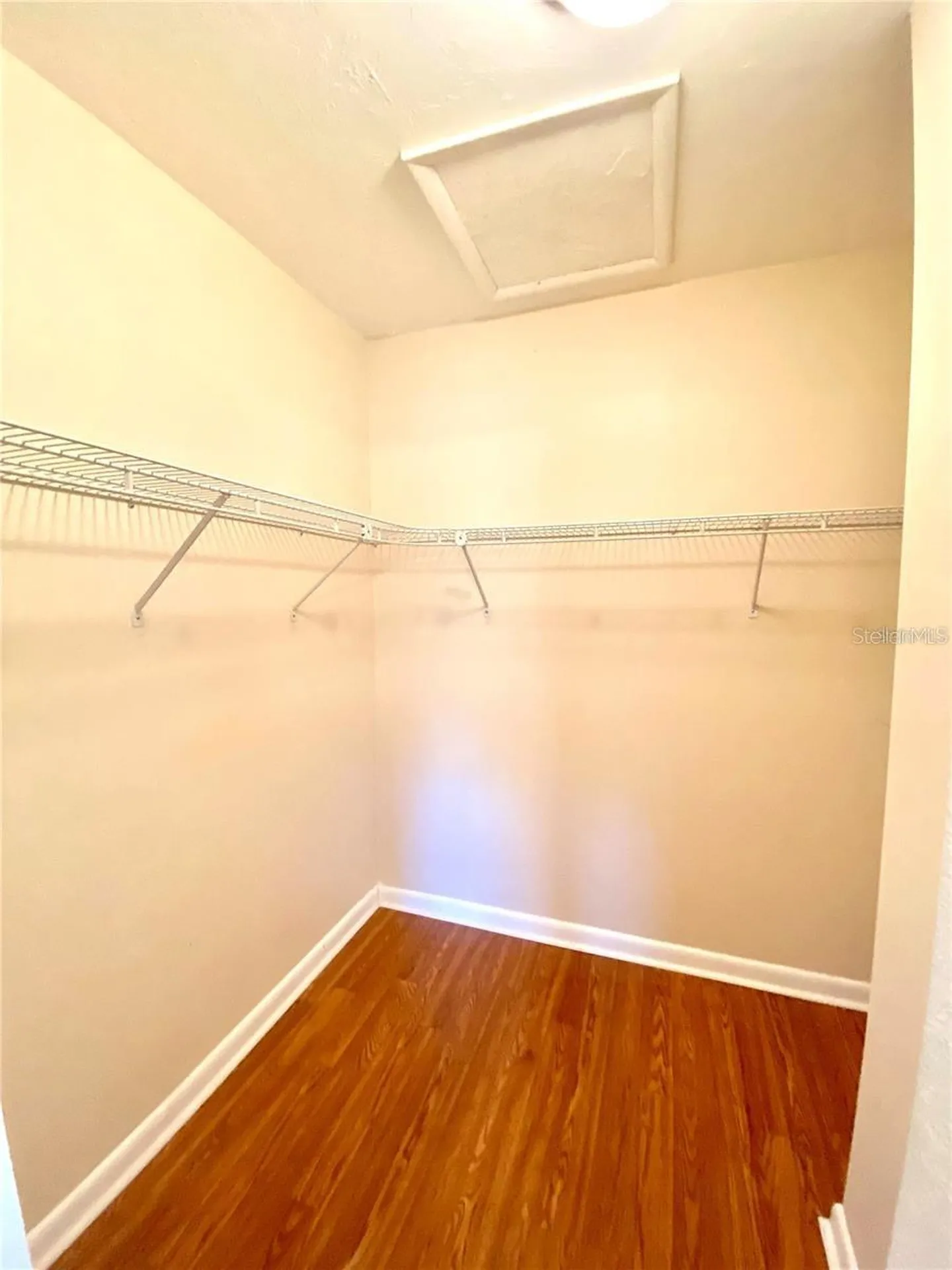 3625 Longmeadow Sarasota FL 34235