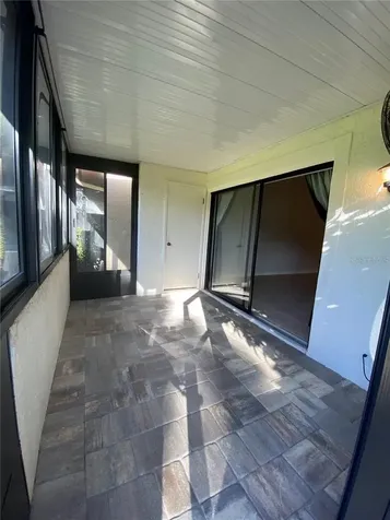 3625 Longmeadow Sarasota FL 34235