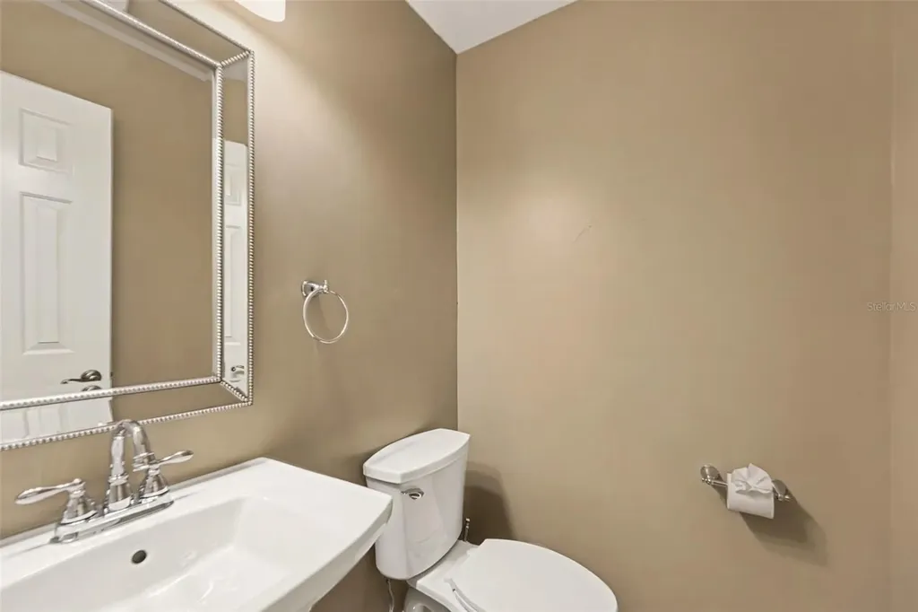 1683 Watermark Circle NE St Petersburg FL 33702