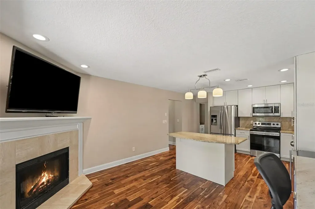 1683 Watermark Circle NE St Petersburg FL 33702