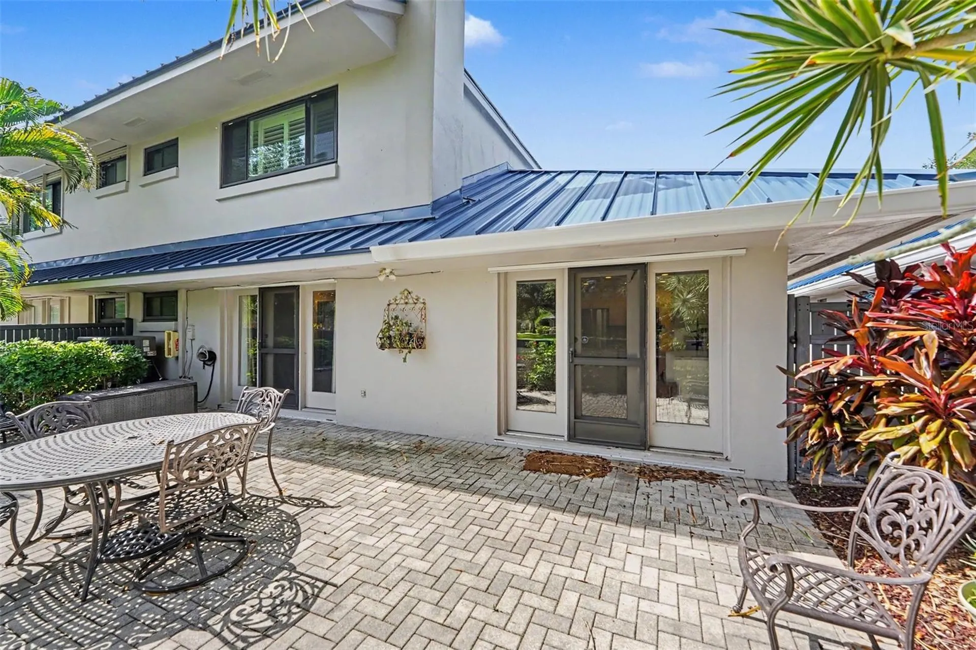 1683 Watermark Circle NE St Petersburg FL 33702