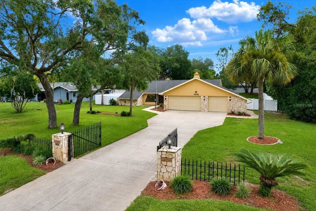 7488 River Country Drive Weeki Wachee FL 34607