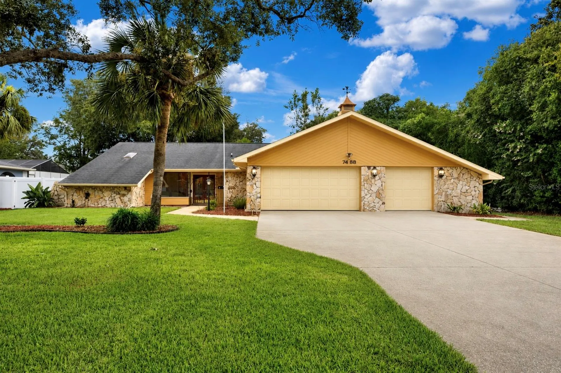 7488 River Country Drive Weeki Wachee FL 34607