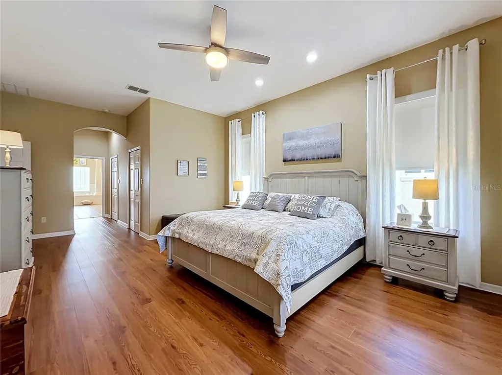 25524 Laurel Valley Road Leesburg FL 34748