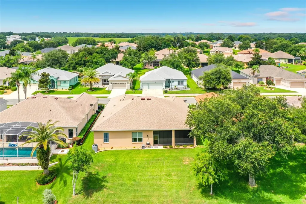 25524 Laurel Valley Road Leesburg FL 34748