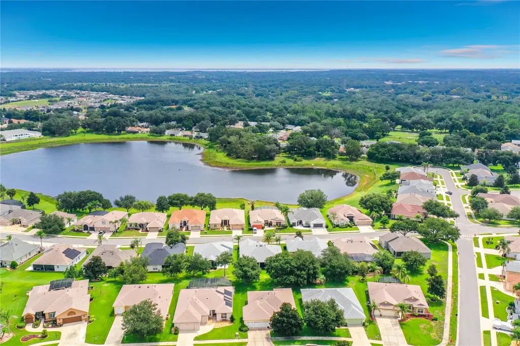 25524 Laurel Valley Road Leesburg FL 34748