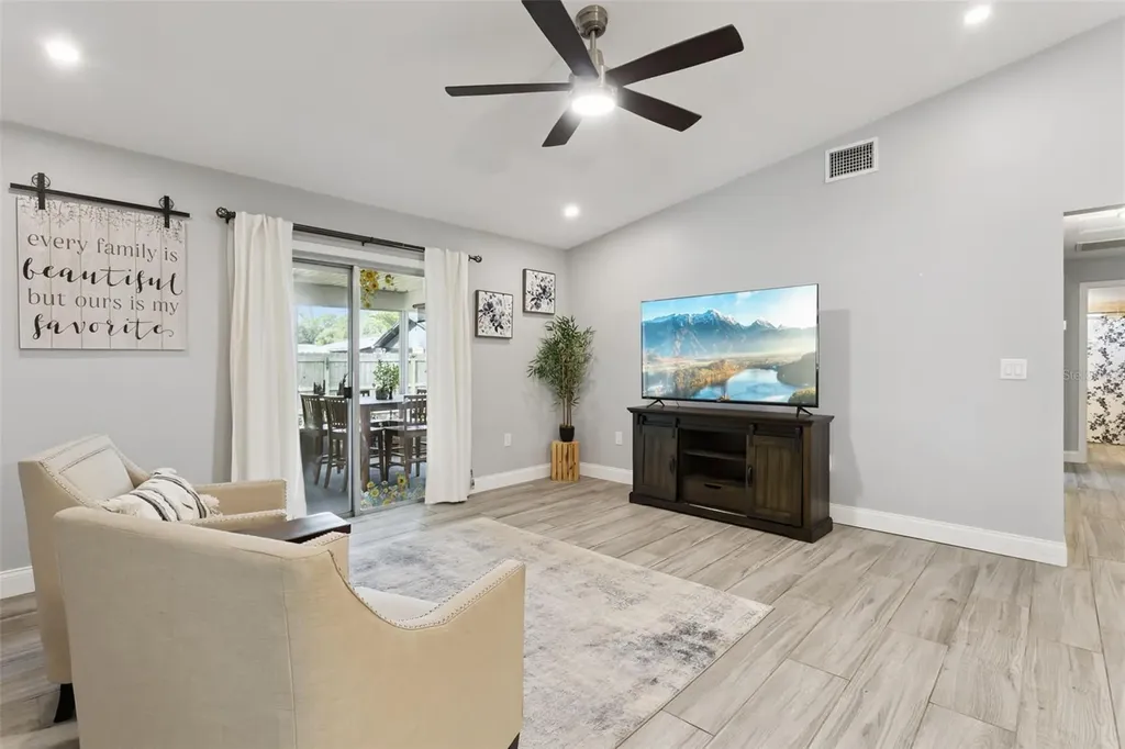 5432 Southgrove Place Lakeland FL 33812