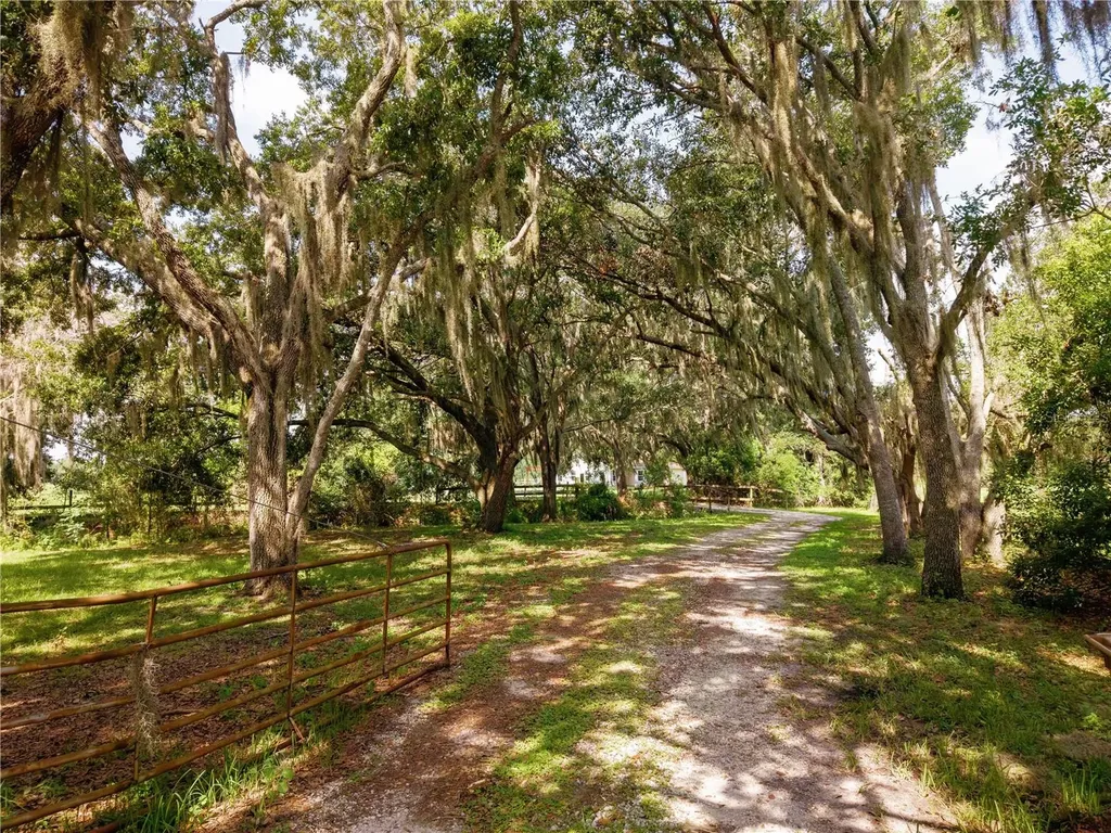 3430 Westshore Drive St Cloud FL 34772
