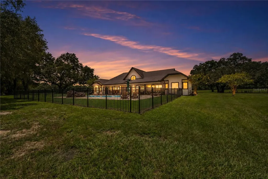 4107 SW State Road 45 Newberry FL 32669
