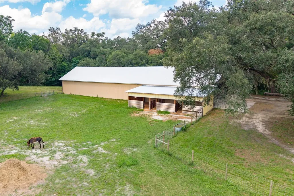 4107 SW State Road 45 Newberry FL 32669