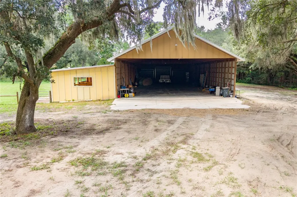 4107 SW State Road 45 Newberry FL 32669
