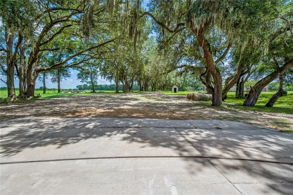 4107 SW State Road 45 Newberry FL 32669