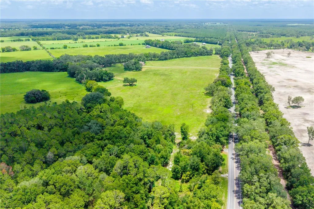 4107 SW State Road 45 Newberry FL 32669