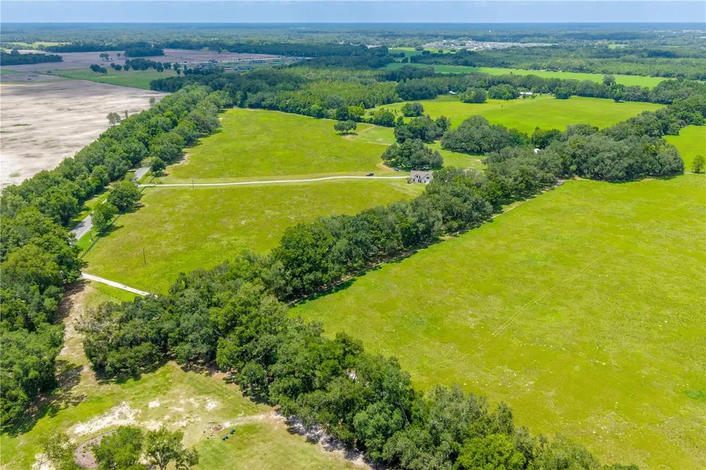 4107 SW State Road 45 Newberry FL 32669