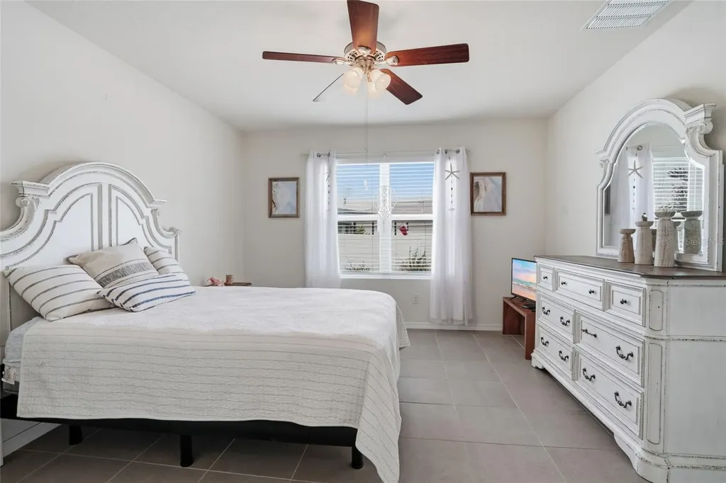 35803 Hillbrook Avenue Zephyrhills FL 33541