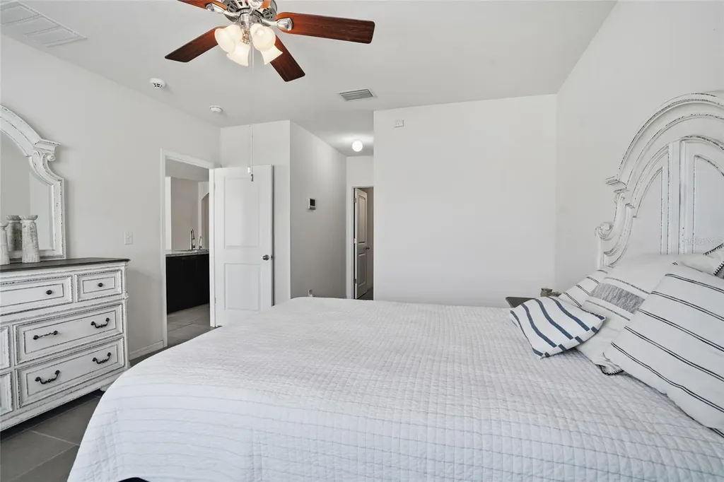 35803 Hillbrook Avenue Zephyrhills FL 33541