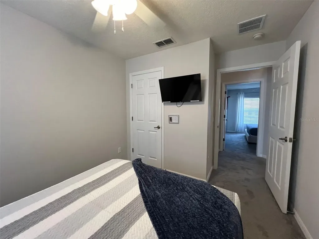 8563 Bay Lilly Loop Kissimmee FL 34747