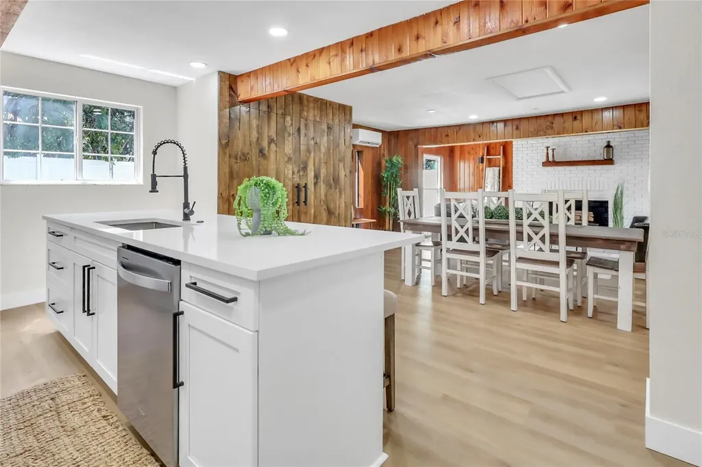 16123 E Lake Burrell Drive Lutz FL 33549