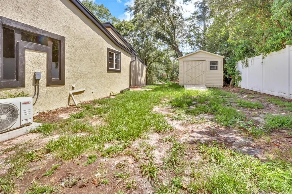16123 E Lake Burrell Drive Lutz FL 33549