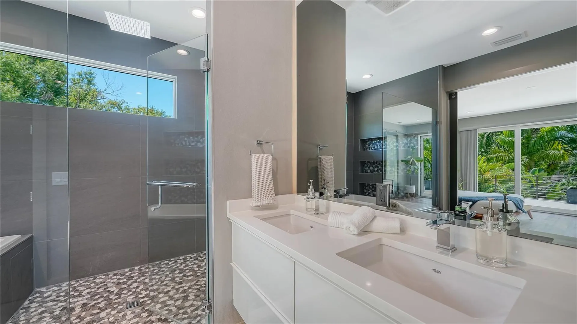 543 Columbia Court Sarasota FL 34236
