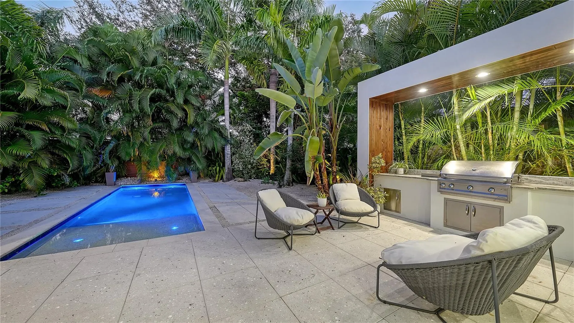 543 Columbia Court Sarasota FL 34236