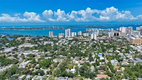 543 Columbia Court Sarasota FL 34236