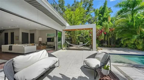 543 Columbia Court Sarasota FL 34236