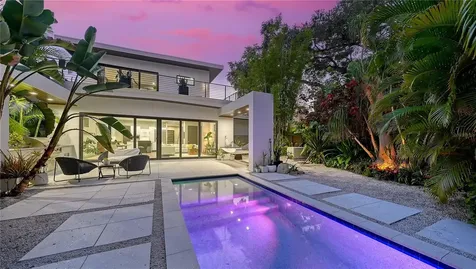 543 Columbia Court Sarasota FL 34236