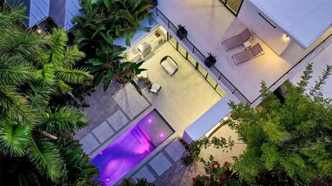 543 Columbia Court Sarasota FL 34236