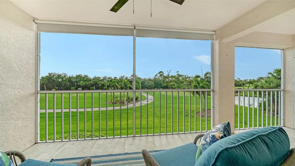 9320 Clubside Circle Sarasota FL 34238