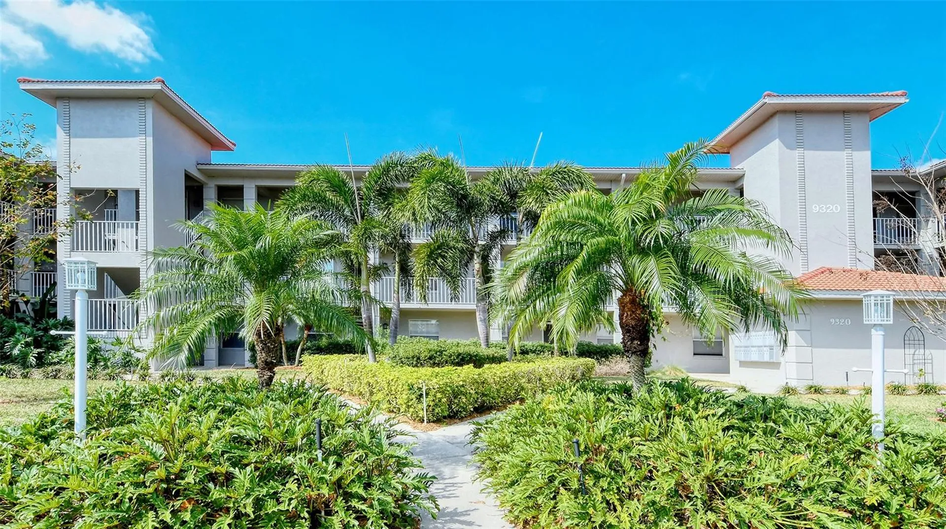 9320 Clubside Circle Sarasota FL 34238