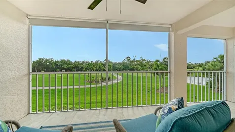 9320 Clubside Circle Sarasota FL 34238