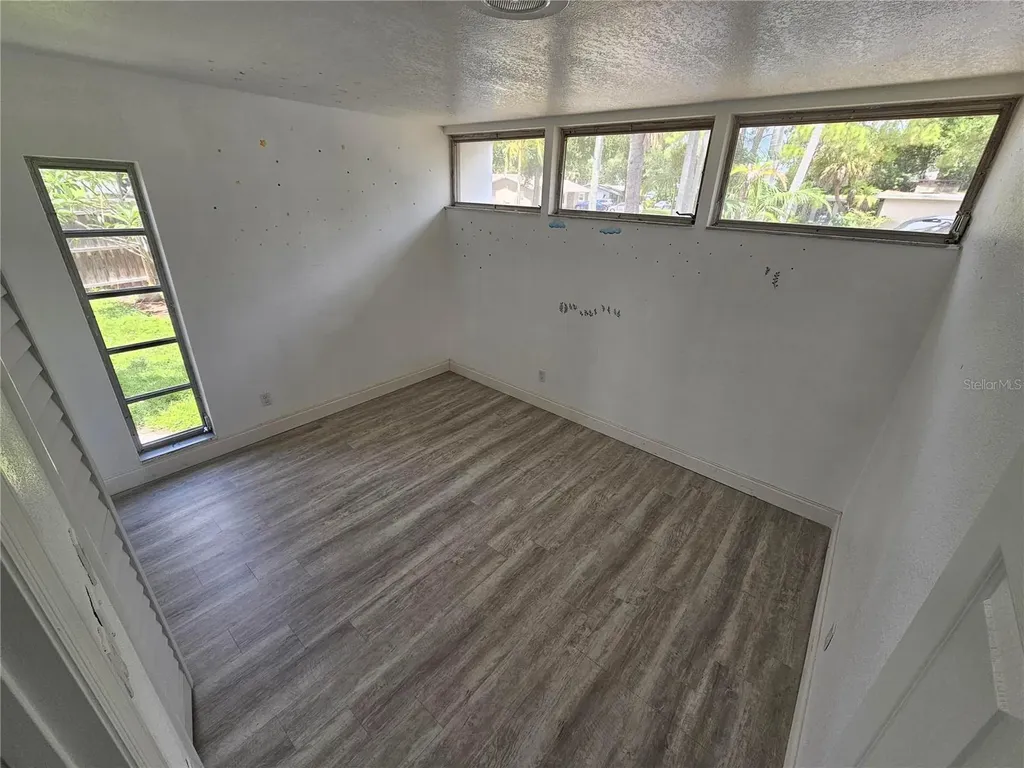 7990 42nd Street N Pinellas Park FL 33781