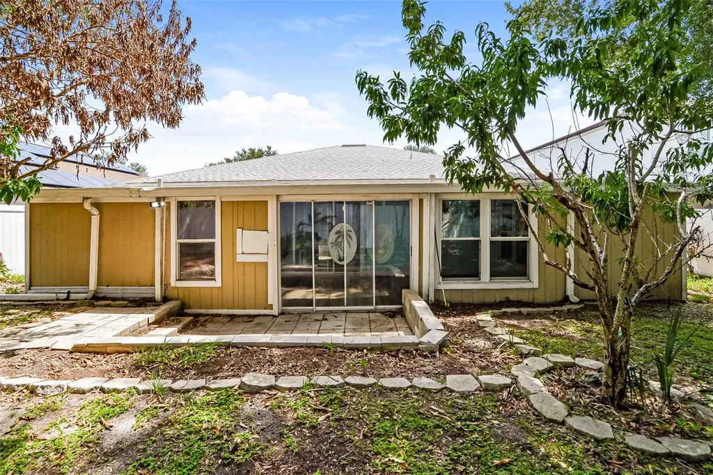 207 Ronaldale Avenue Haines City FL 33844