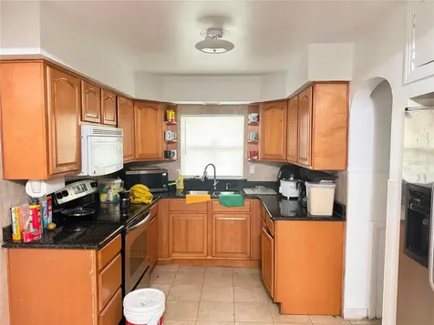 1011 E 108th Avenue Tampa FL 33612