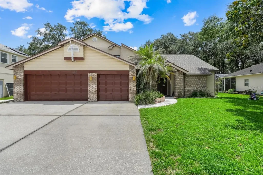 305 Forrest Crest Court Ocoee FL 34761