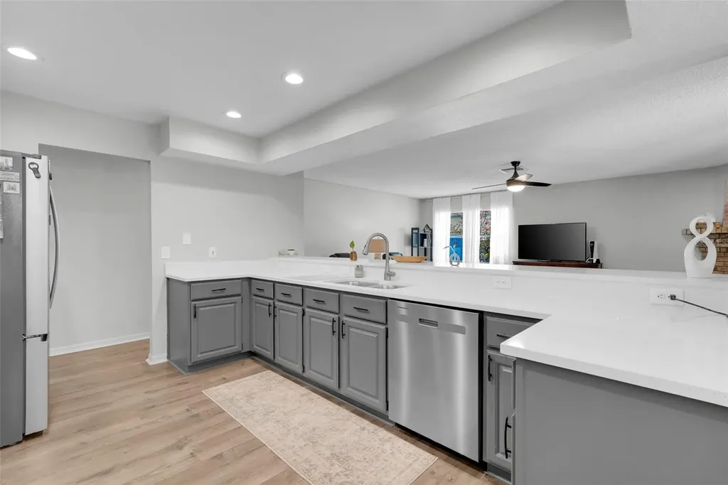 305 Forrest Crest Court Ocoee FL 34761