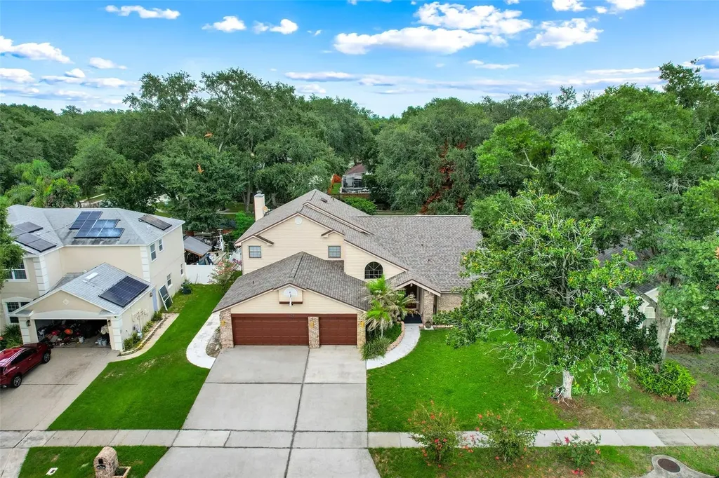 305 Forrest Crest Court Ocoee FL 34761