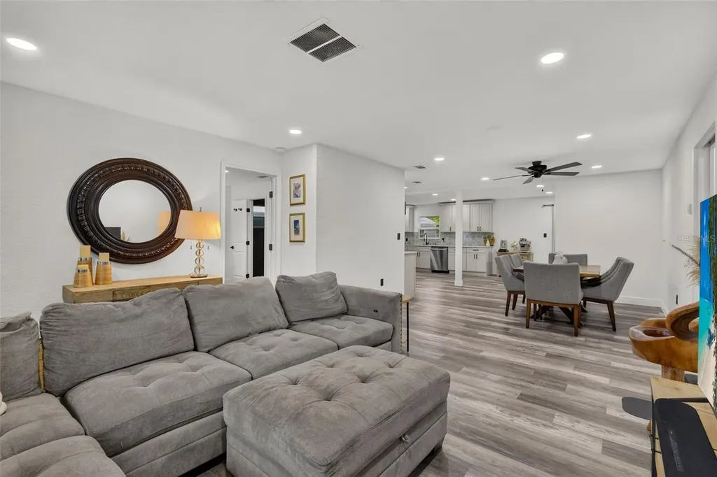 1435 Burning Tree Road Tarpon Springs FL 34689