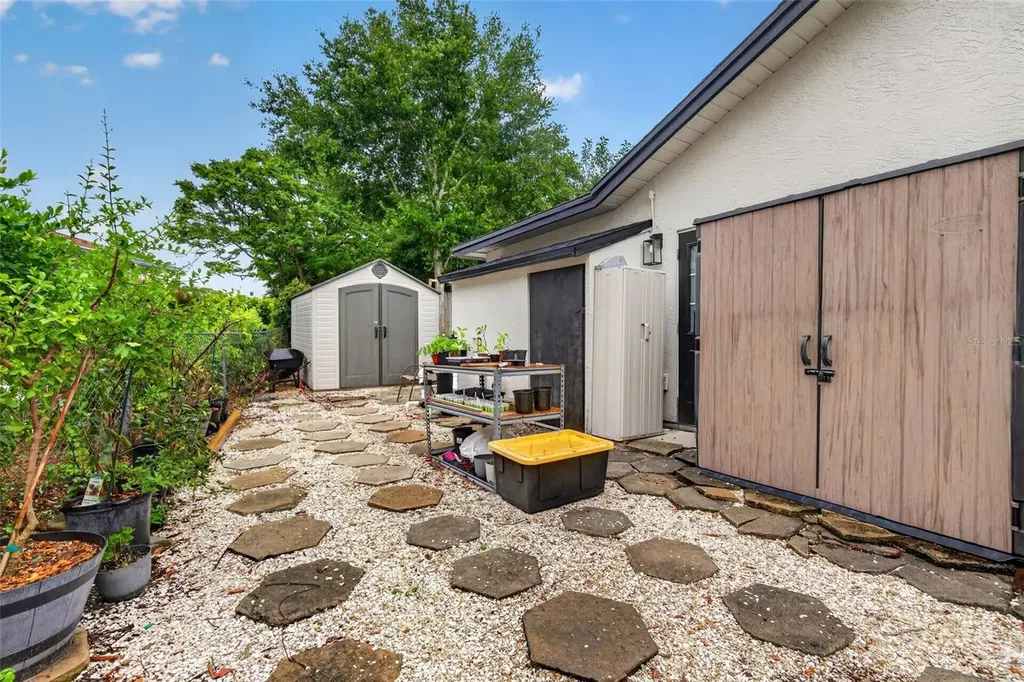 1435 Burning Tree Road Tarpon Springs FL 34689