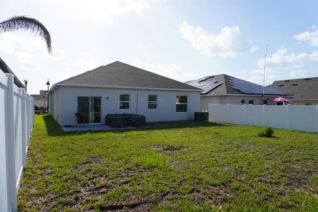 387 Pinecrest Loop Davenport FL 33837