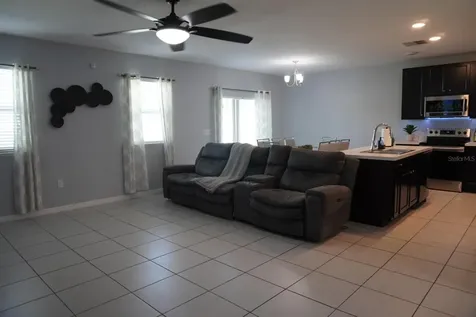 387 Pinecrest Loop Davenport FL 33837