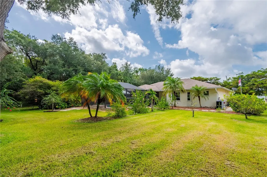 581 Encarnacion Street Punta Gorda FL 33983