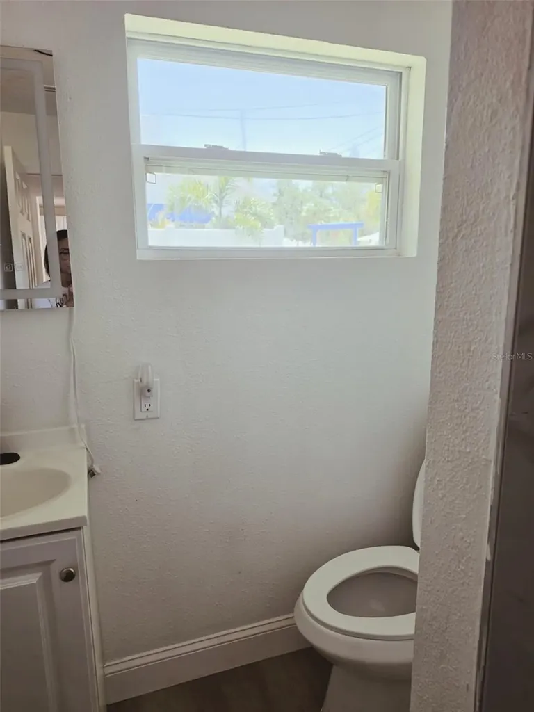 121 Bay Street Tarpon Springs FL 34689
