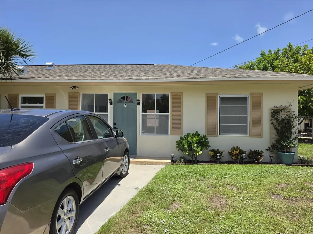 121 Bay Street Tarpon Springs FL 34689