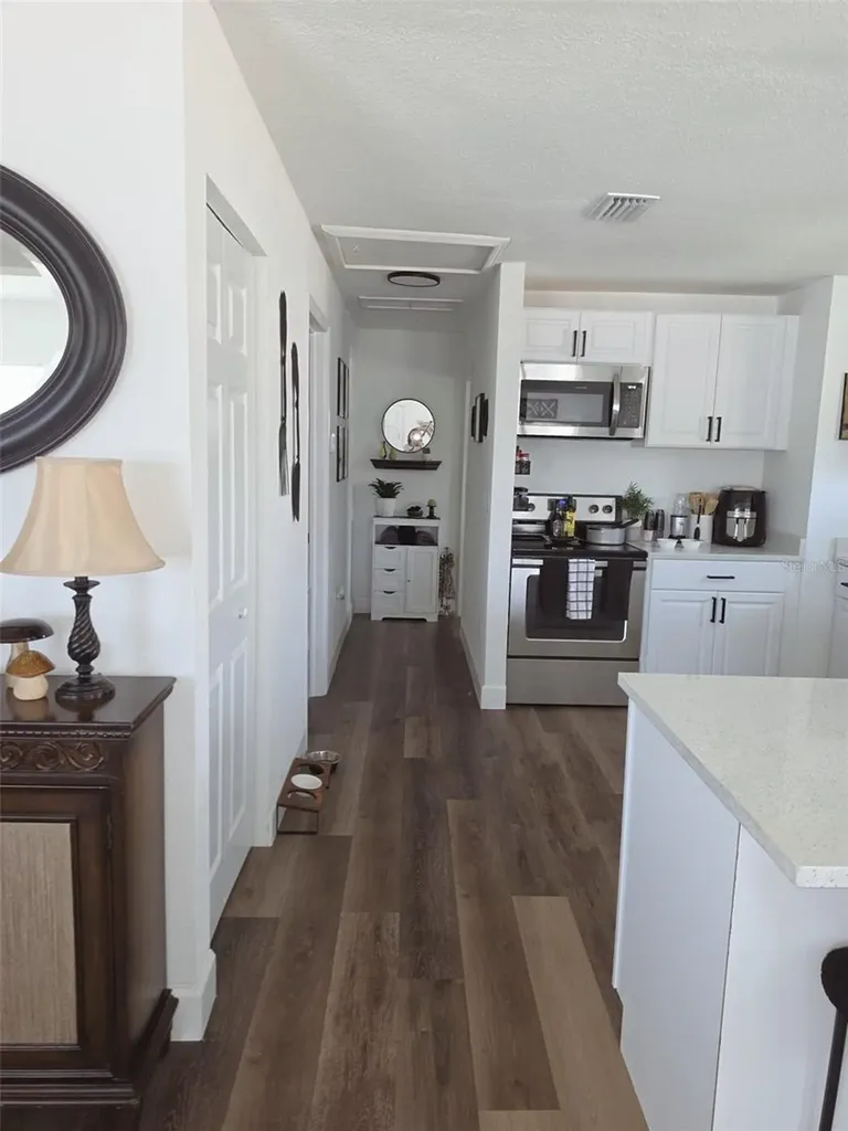 121 Bay Street Tarpon Springs FL 34689