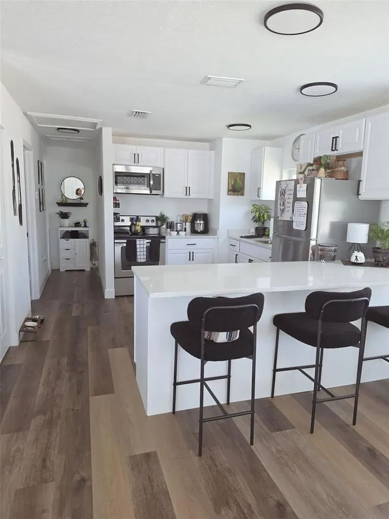 121 Bay Street Tarpon Springs FL 34689