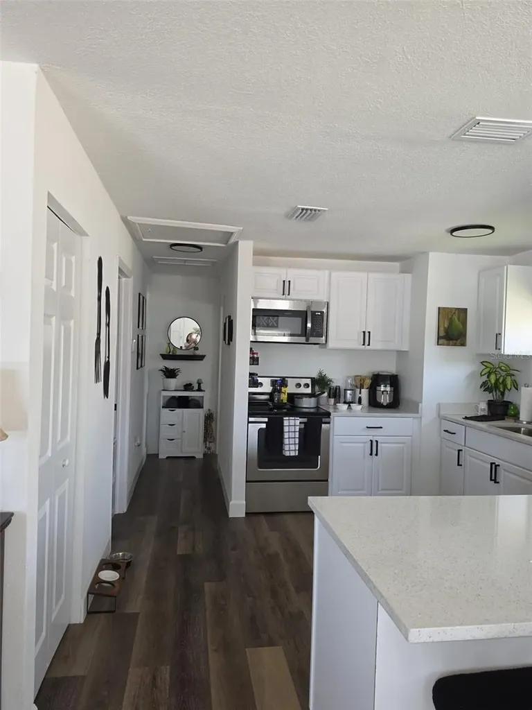 121 Bay Street Tarpon Springs FL 34689
