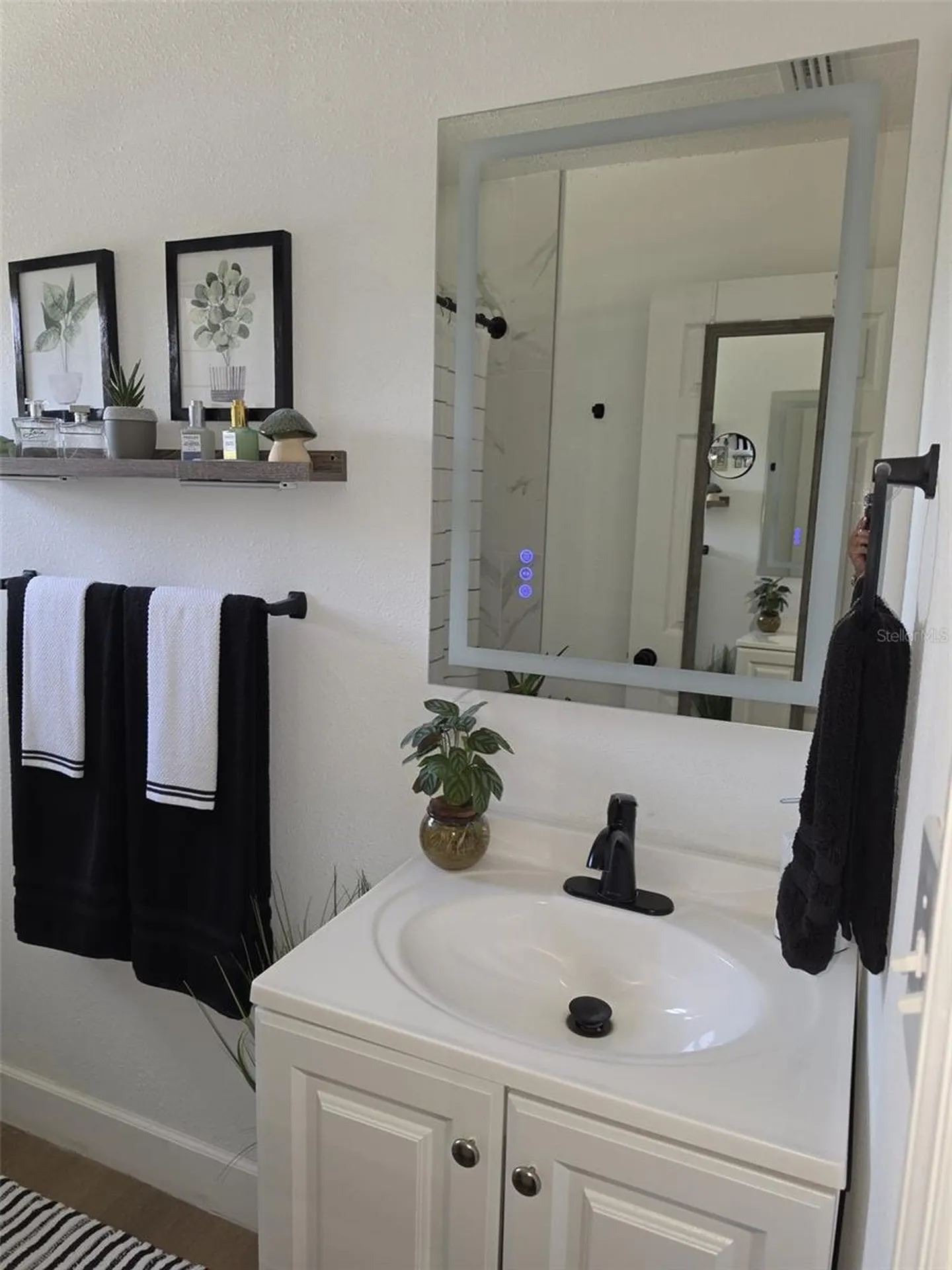 121 Bay Street Tarpon Springs FL 34689