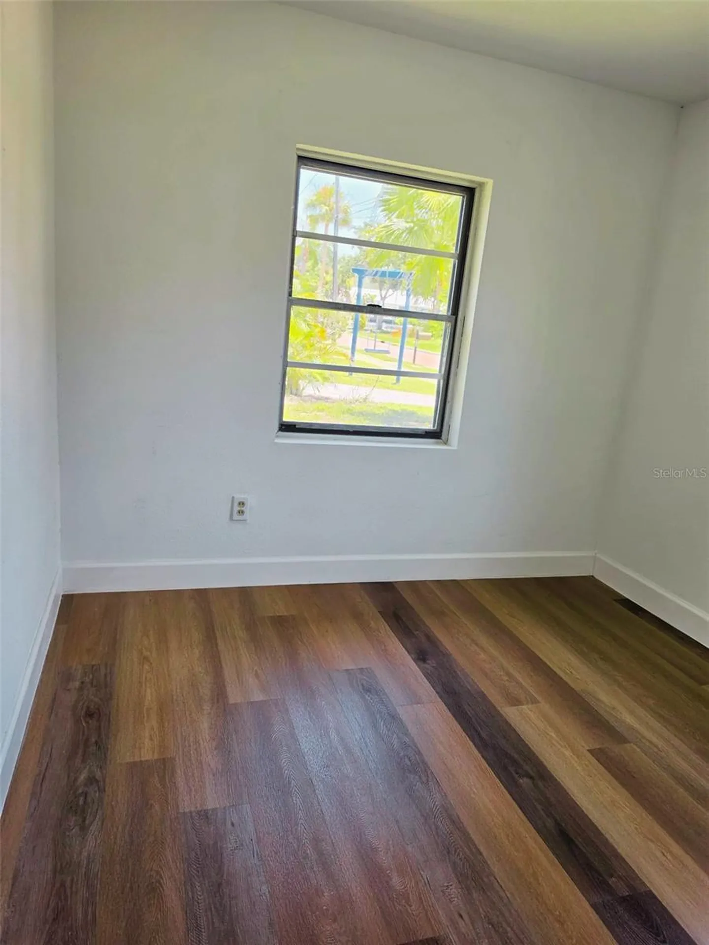121 Bay Street Tarpon Springs FL 34689